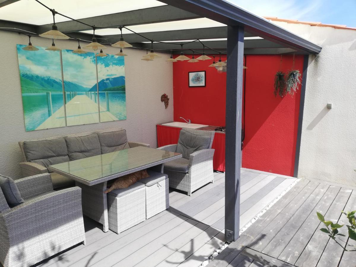 Studio Independant Chez L'Habitant Avec Piscine Et Cuisine Exterieures لا روشيل المظهر الخارجي الصورة