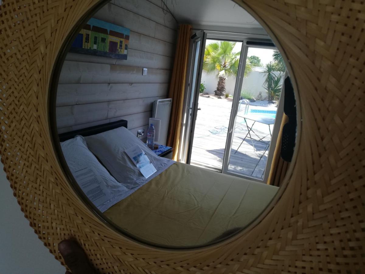 Studio Independant Chez L'Habitant Avec Piscine Et Cuisine Exterieures لا روشيل المظهر الخارجي الصورة