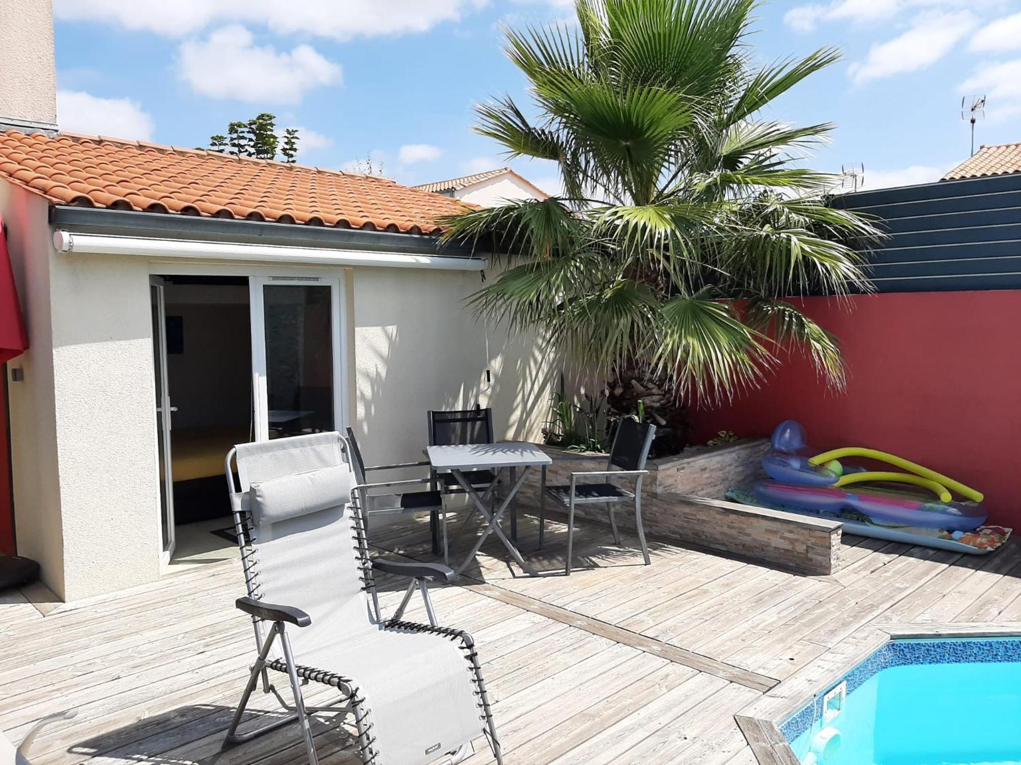 Studio Independant Chez L'Habitant Avec Piscine Et Cuisine Exterieures لا روشيل المظهر الخارجي الصورة