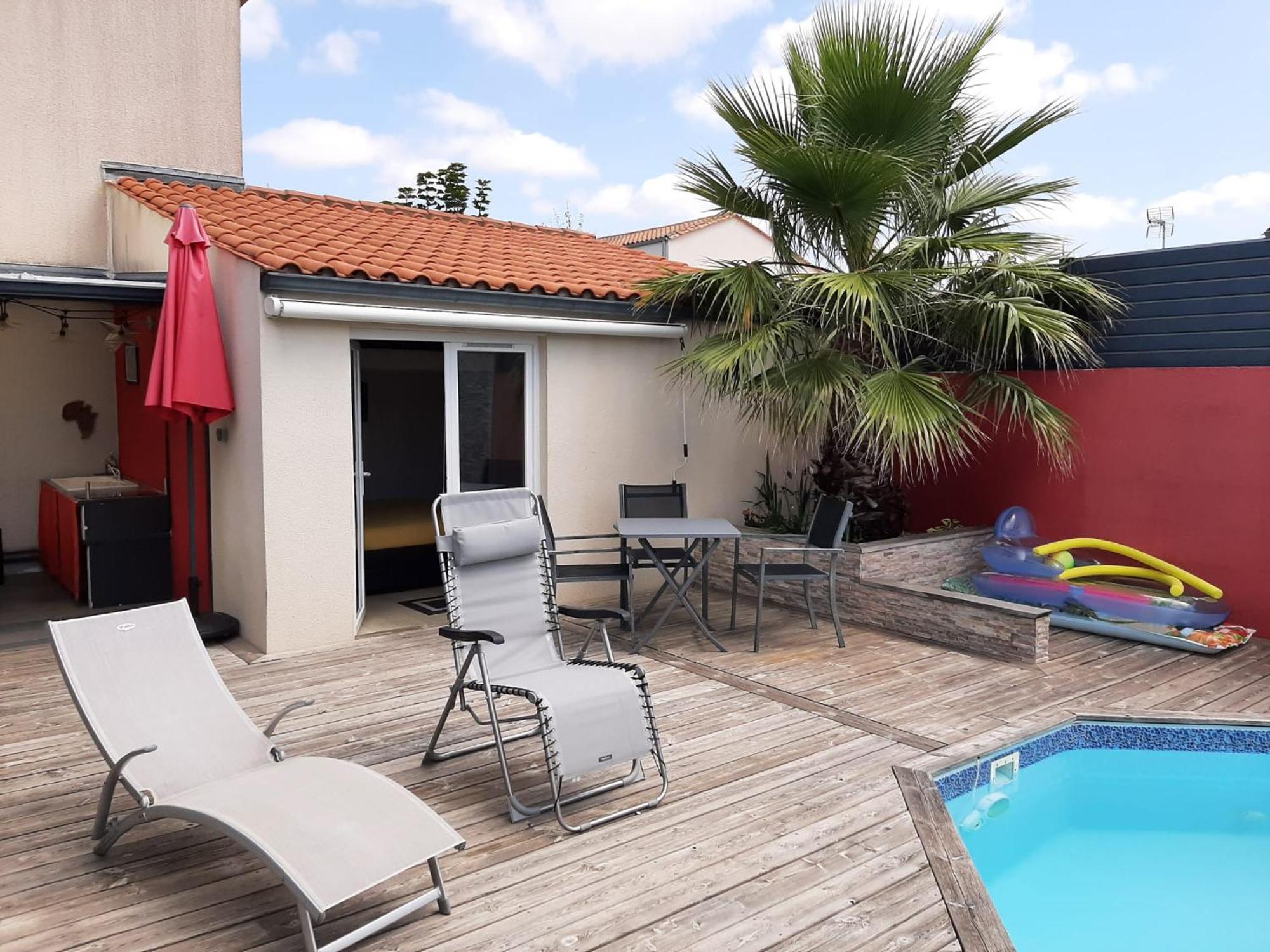 Studio Independant Chez L'Habitant Avec Piscine Et Cuisine Exterieures لا روشيل المظهر الخارجي الصورة